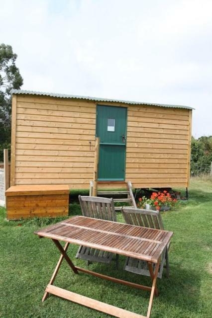 Shepherdshuts-Southeast Ashford (Kent) Exterior foto