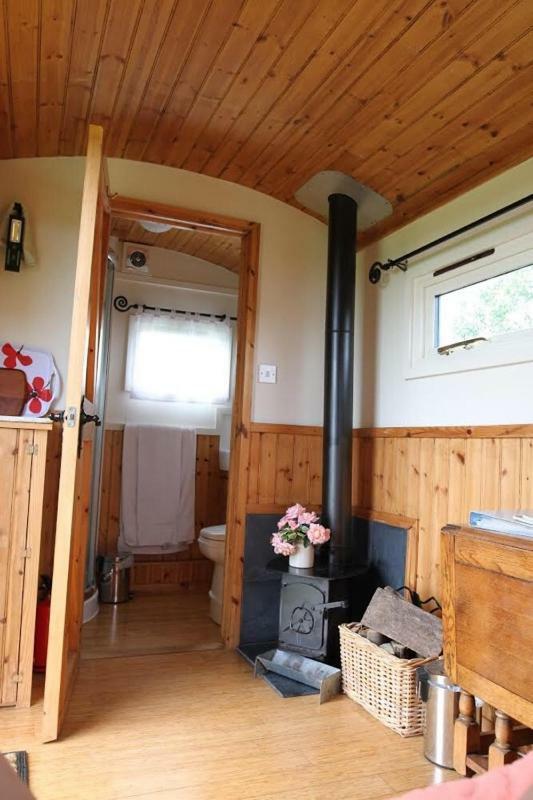 Shepherdshuts-Southeast Ashford (Kent) Exterior foto