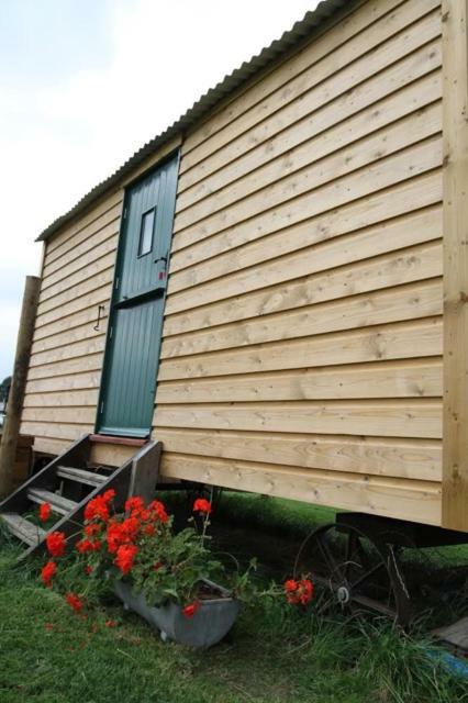 Shepherdshuts-Southeast Ashford (Kent) Exterior foto